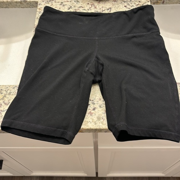 Old Navy Active bermudas size small - Picture 3 of 4